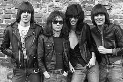 Rolling Stone elege “Ramones” como o maior disco punk da história