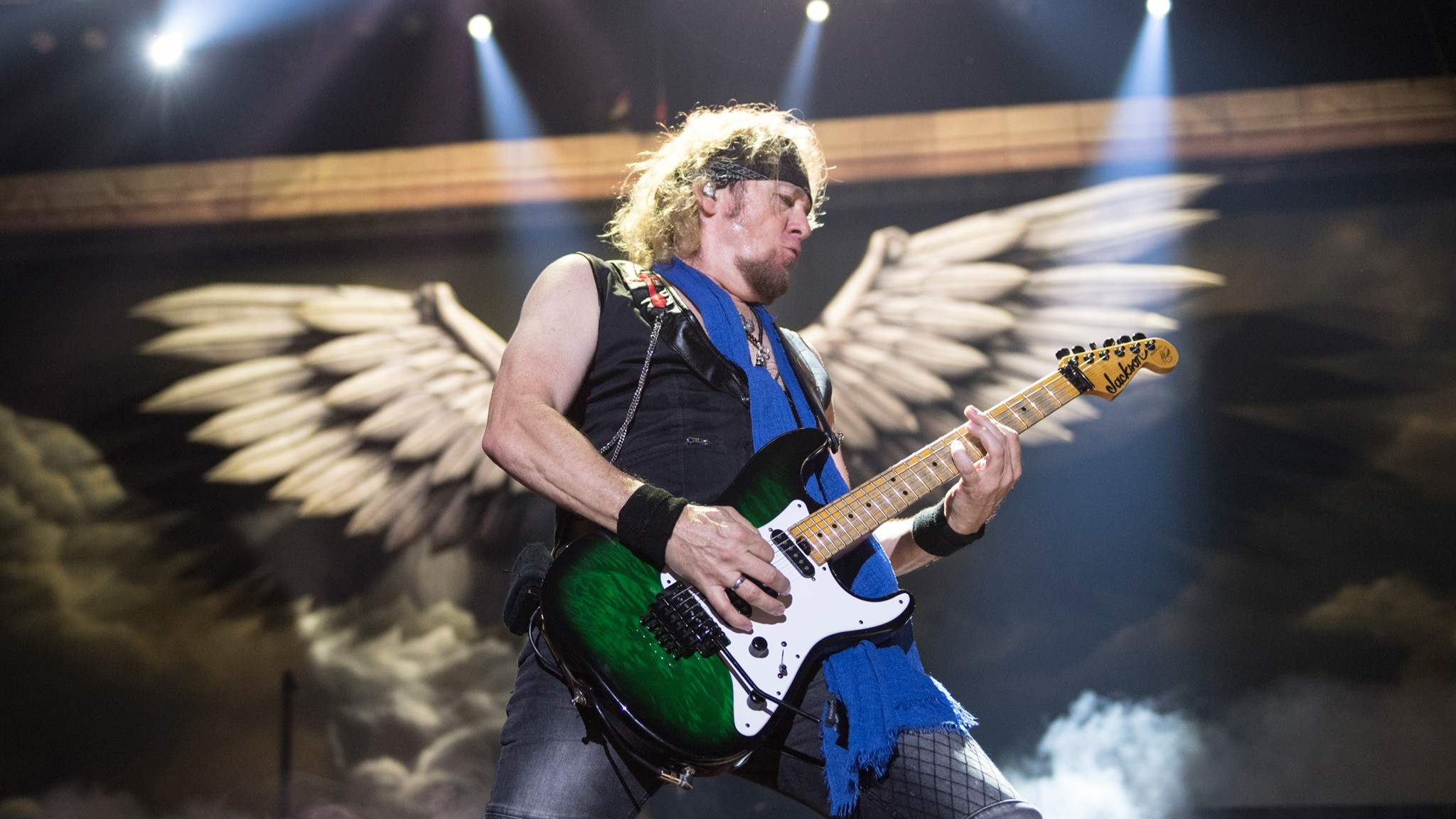 Adrian Smith critica IA na criação musical e defende esforço