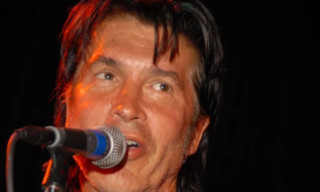 George Lynch acusa Don Dokken de roubar músicas ao vivo
