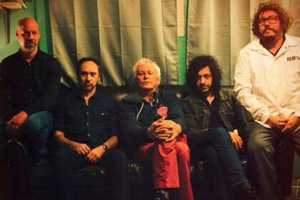 Guided by Voices lança ‘Outlast Them All’, do 44º álbum