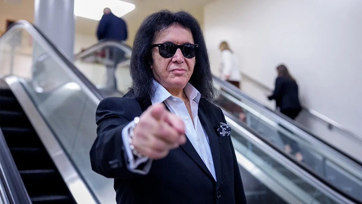 Gene Simmons critica hip-hop no Rock and Roll Hall