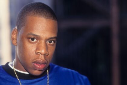 Jay-Z rebate críticas online no fim da turnê JAŸ-Z30: ‘Questionem tudo neste mundo de IA’
