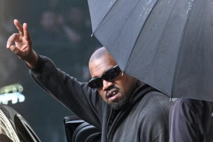 Kanye West é acusado de impedir saída de funcionário em obra
