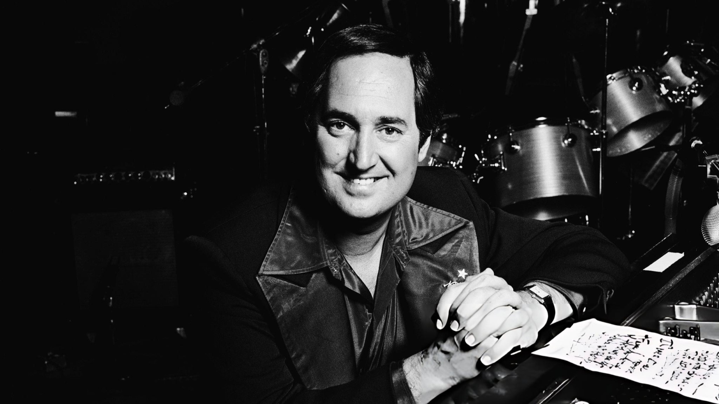 Neil Sedaka, a voz de “Laughter in The Rain”, morre aos 86 anos