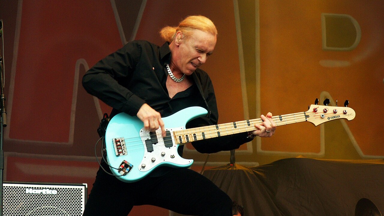 Billy Sheehan vê novas oportunidades na indústria musical