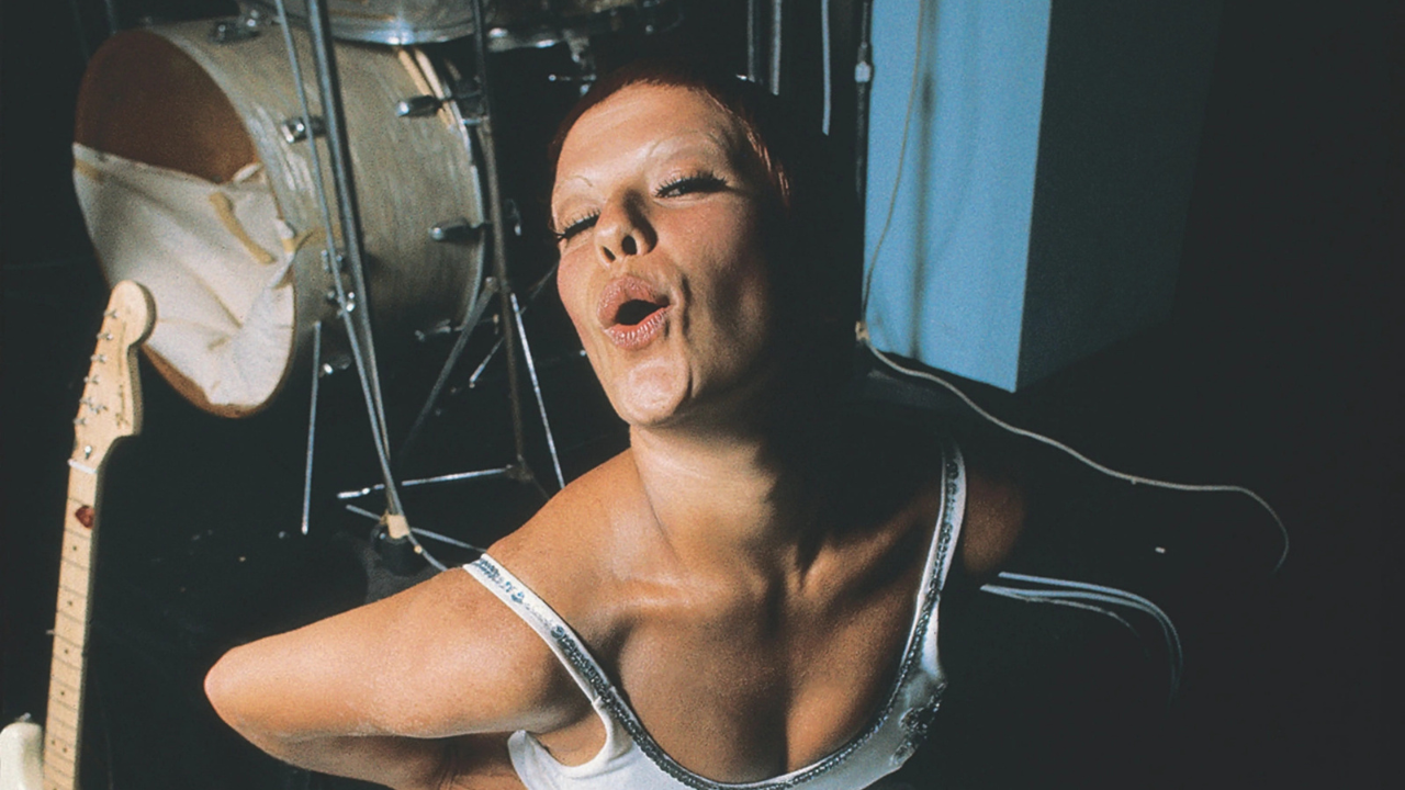 João Marcello Bôscoli restaura gravações de Elis Regina com IA para novo álbum