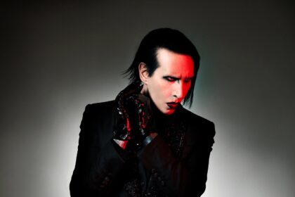 Marilyn Manson lança clipe de “Front Toward Enemy” e revela detalhes de novo álbum