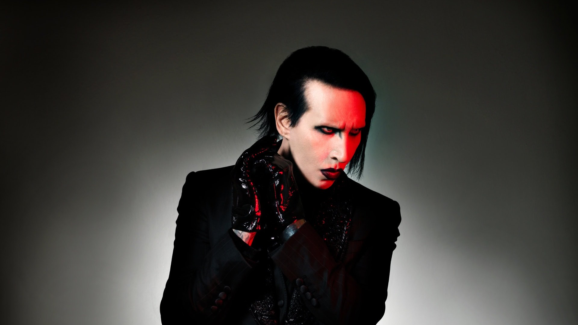Evan Rachel Wood relata perseguição e assédio após denúncias contra Marilyn Manson