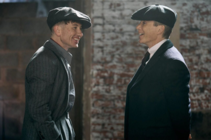 Criador de “Peaky Blinders” indica três episódios essenciais antes do filme