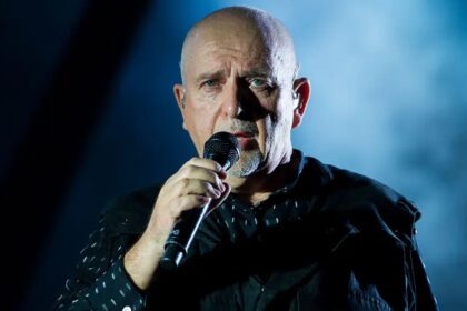 Peter Gabriel lança “What Lies Ahead'” terceiro single