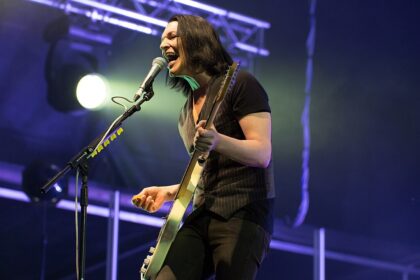 Placebo anuncia turnê e relançamento do álbum de estreia em celebração aos 30 anos
