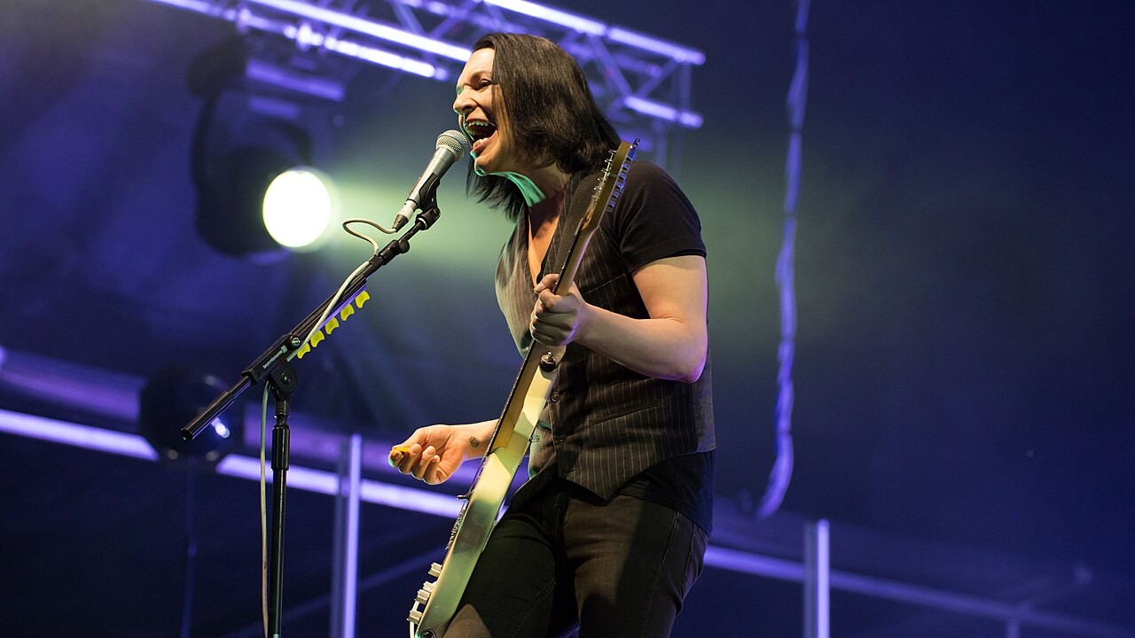 Placebo anuncia turnê e relançamento do álbum de estreia em celebração aos 30 anos