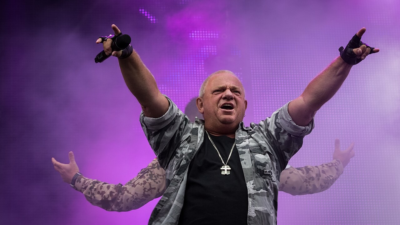 Sven Dirkschneider detalha participação de Peter Baltes na composição do novo álbum do U.D.O.
