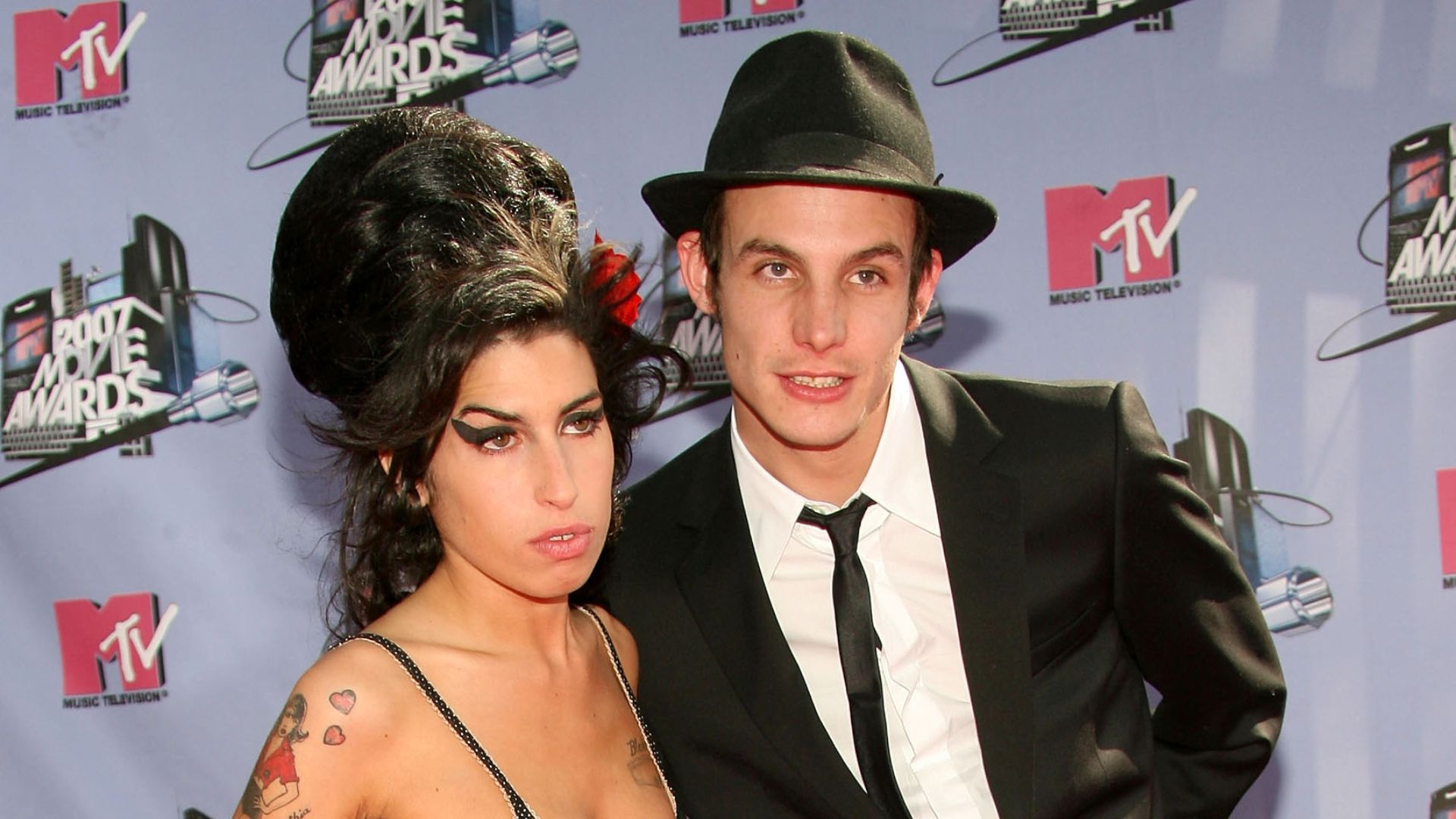 Amy Winehouse: ex-marido afirma que foram vítimas de grampo