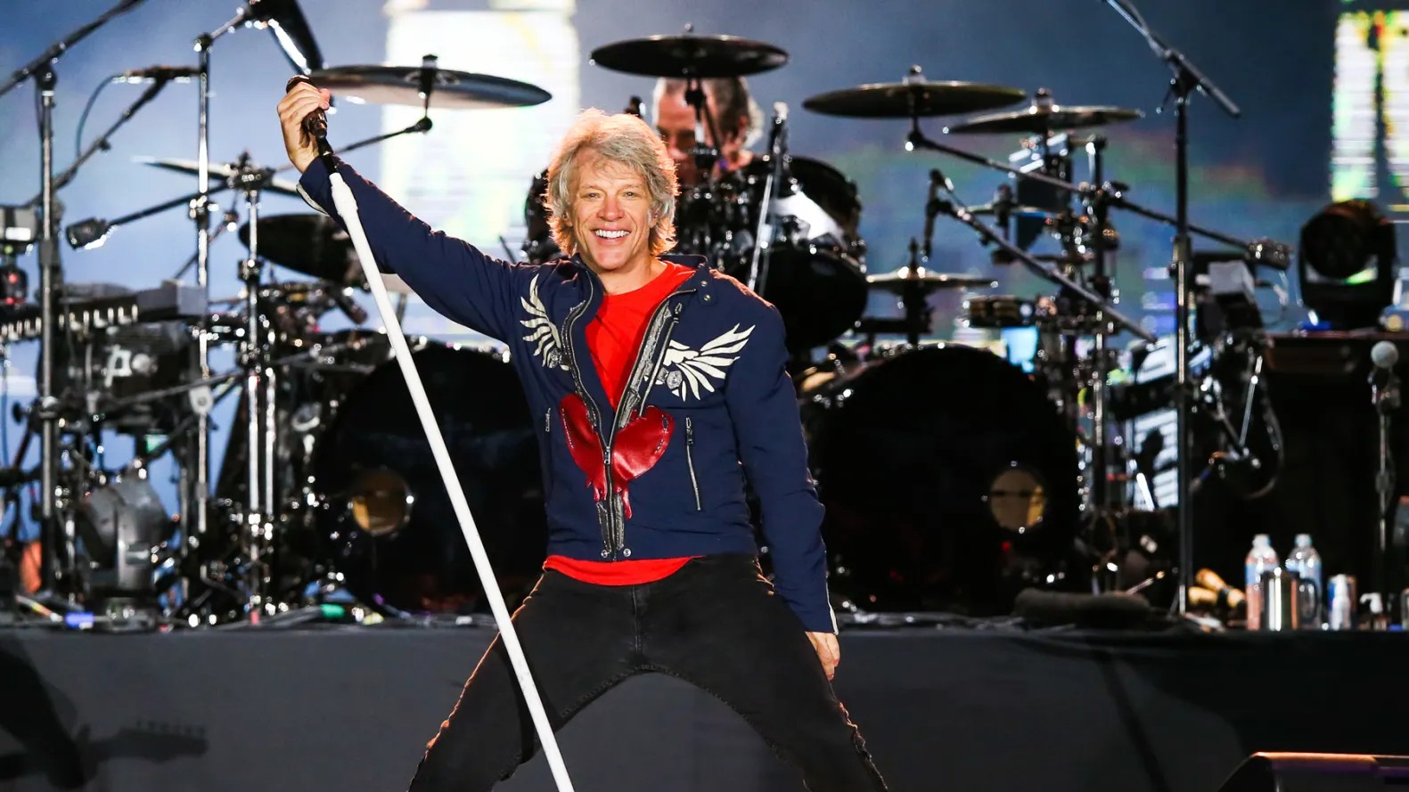 Cinebiografia do Bon Jovi ganha sinal verde da Universal