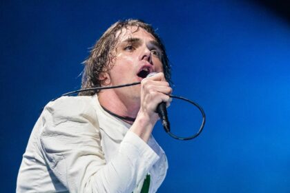 Frozen Soul anuncia “No place of warmth” com Gerard Way e Rob Flynn