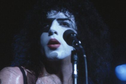 Paul Stanley critica capa de “Unmasked'” do Kiss ao vivo