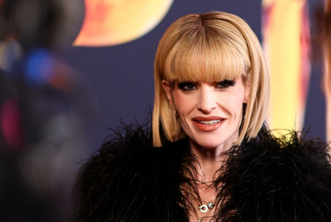 Kelly Osbourne rebate críticas após o BRITs 2026