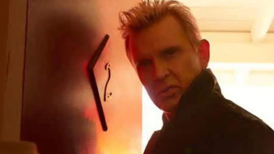Billy Idol reflete sobre a vida selvagem nos anos 80 em Nova York