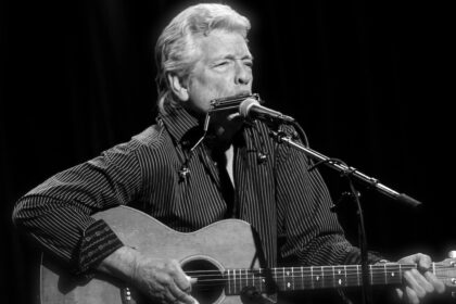 Morre John Hammond, guitarrista e gaitista que marcou o blues aos 83 anos