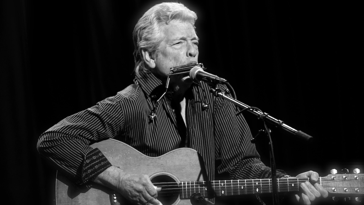 Morre John Hammond, guitarrista e gaitista que marcou o blues aos 83 anos