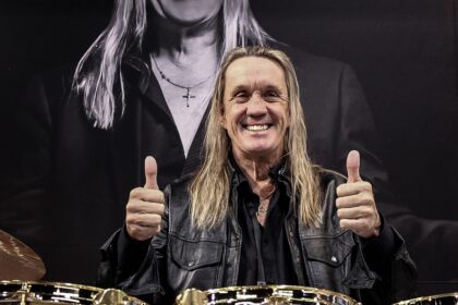Nicko McBrain, ex-Iron Maiden, tem “emoções mistas” sobre indução ao Rock And Roll Hall Of Fame
