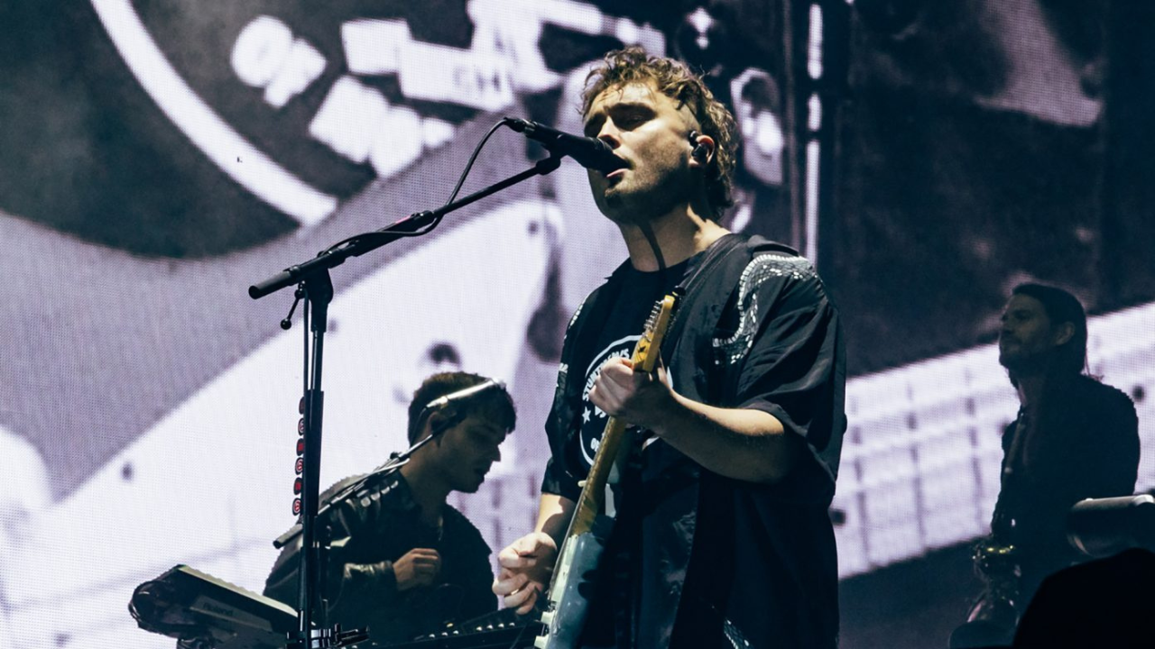 Sam Fender arrecadou 50 mil libras para projetos