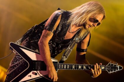 K.K. Downing fala sobre reunião com Judas Priest: ‘Não é o que eles querem’