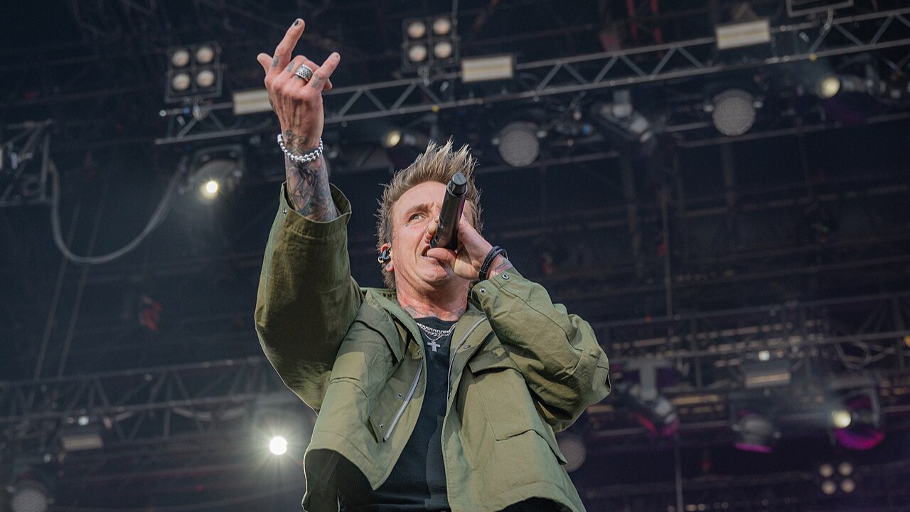 Papa Roach defende debate aberto sobre saúde mental