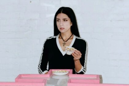 Nadya Tolokonnikova do Pussy Riot entra na lista de procurados