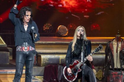 Alice Cooper inicia turnê de 2026 com cover de Nirvana