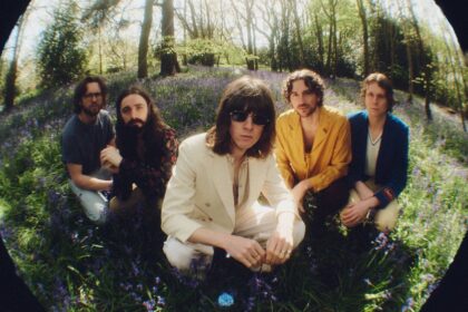 Blossoms lança o novo single “Joke About Divorce” com videoclipe