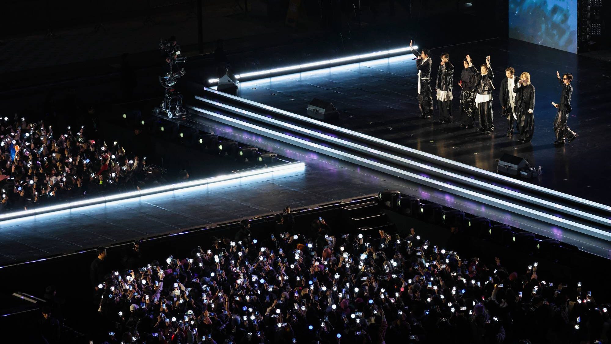 BTS inclui músicas surpresa em cada show da turnê “ARIRANG”