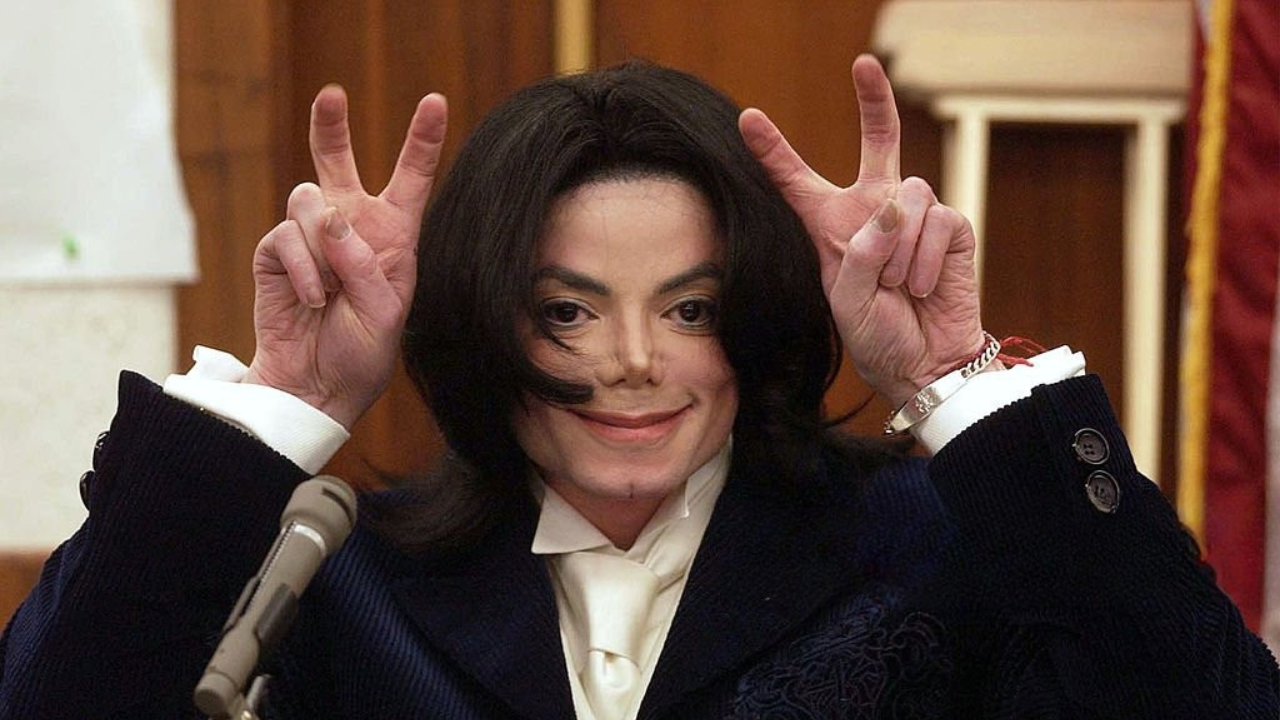 Diretor de “Leaving Neverland” diz que Michael Jackson era “pior que Jeffrey Epstein”