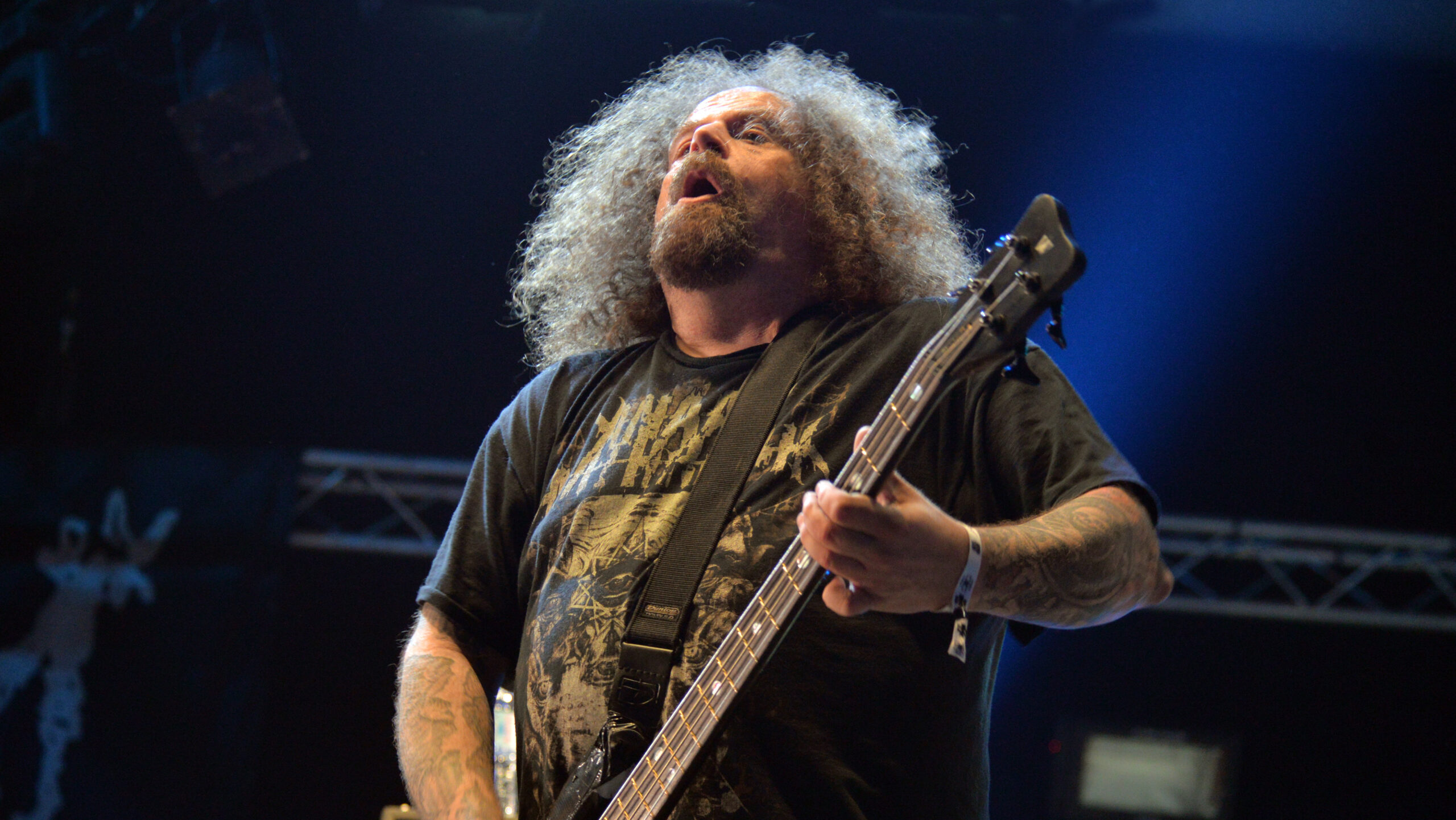 Shane Embury, baixista do Napalm Death, lança álbum solo “Bridge To Resolution”