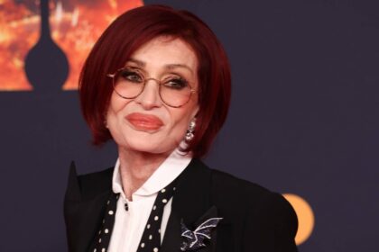 Sharon Osbourne perde parceria com instituição de caridade após apoiar marcha anti-imigração