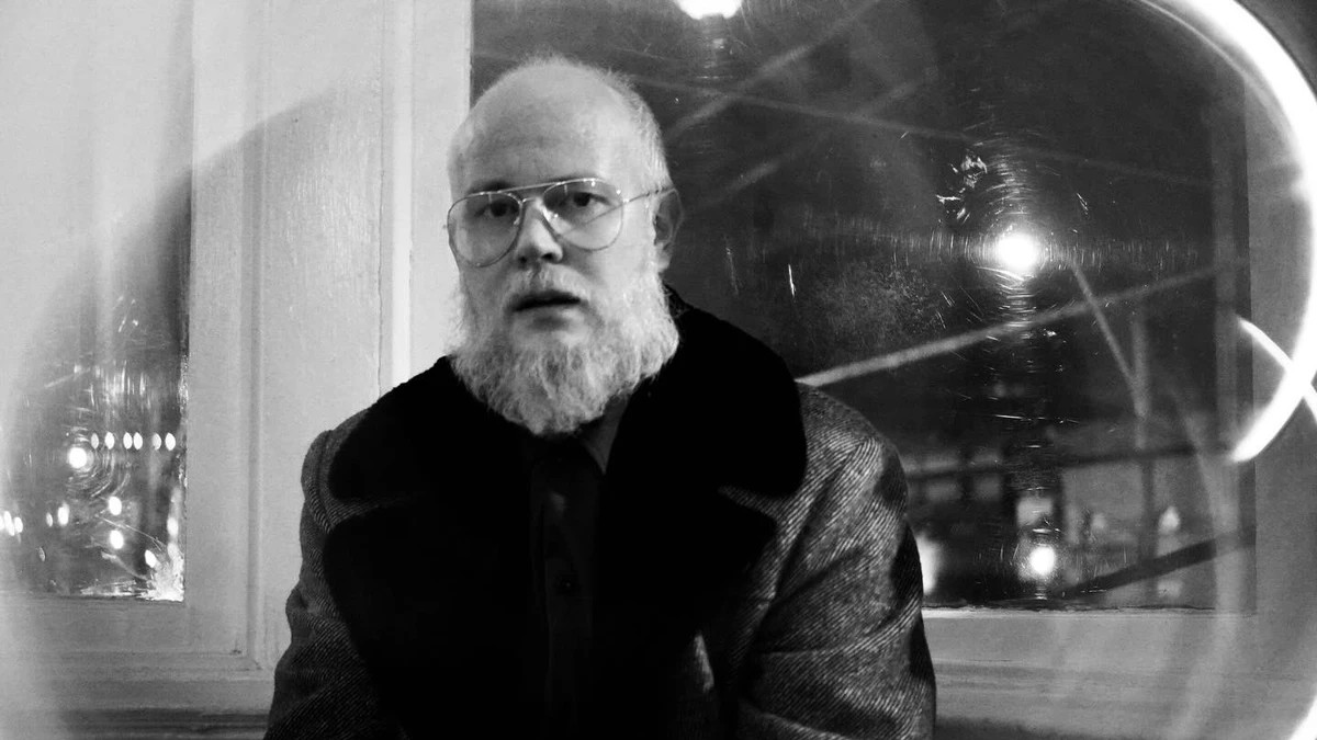 Taylor Kirk, líder do Timber Timbre, morre aos 44 anos