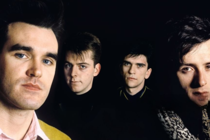 Morrissey reivindica autoria da ideia por trás de foto clássica do The Smiths