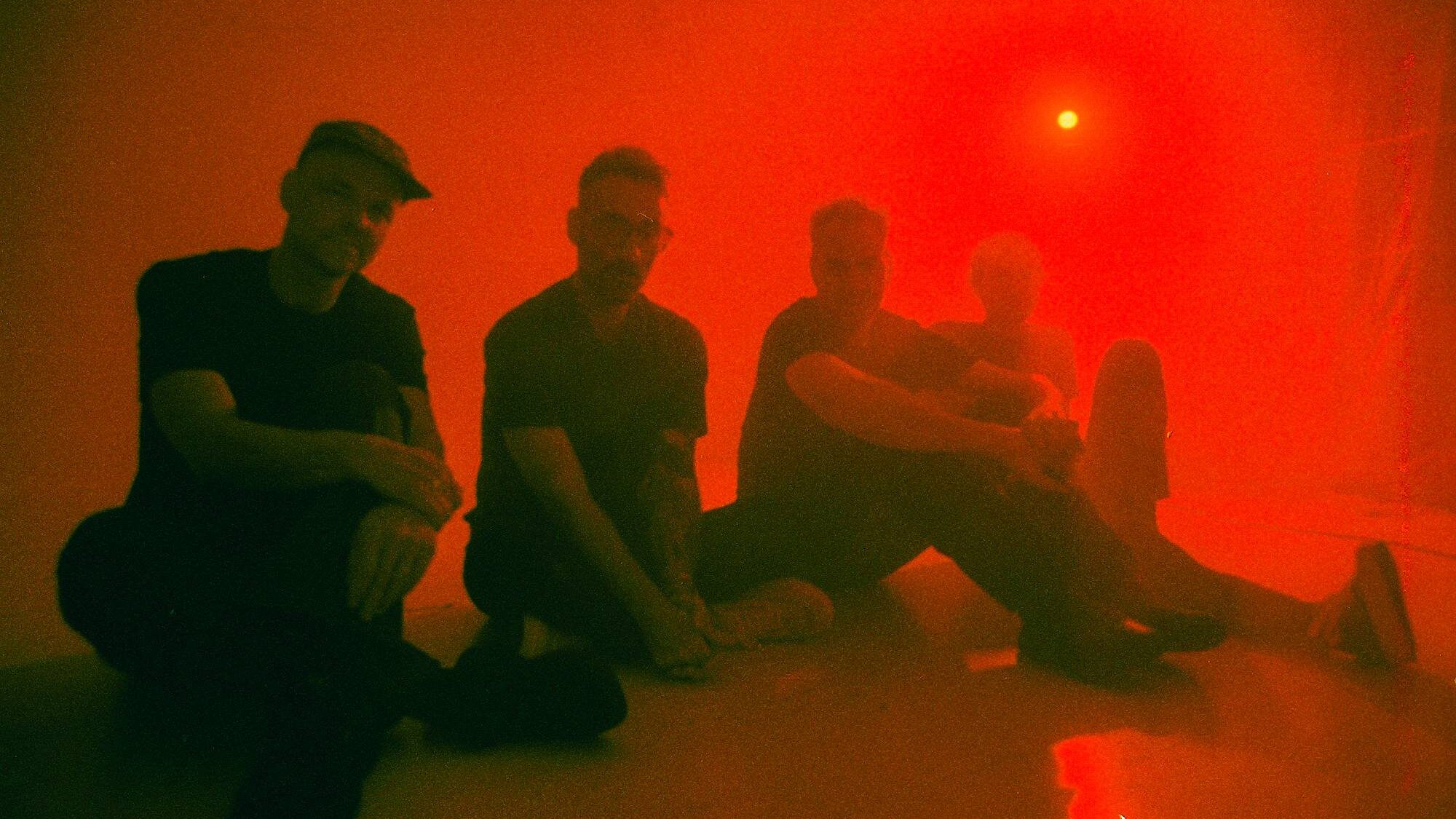 American Football detalha “LP4”, parceria com Turnstile e influência em novas gerações