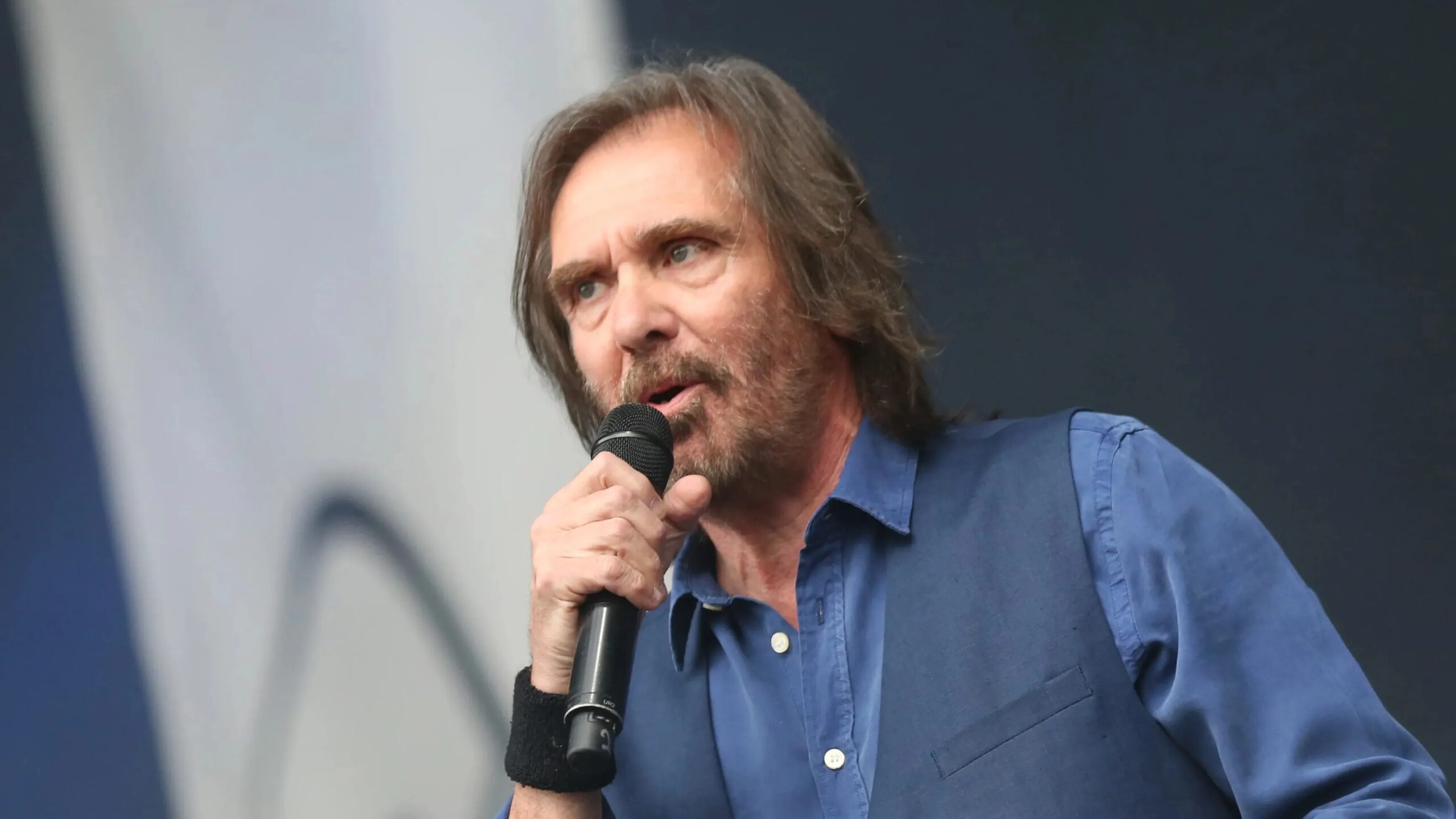 Morre Dennis Locorriere, vocalista do Dr. Hook, aos 76 anos
