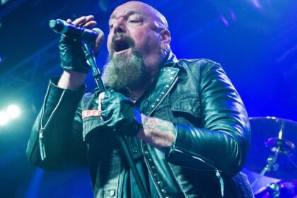 Documentário sobre Paul Di’Anno, ex-vocalista do Iron Maiden, ganha data de lançamento