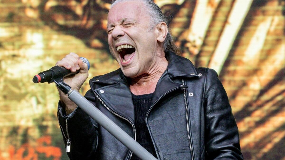 Iron Maiden toca “Infinite Dreams” ao vivo pela primeira vez em 38 anos