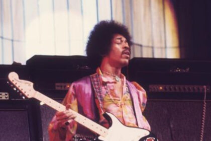 Marshall lança amplificadores e caixas de som em homenagem aos 60 anos de Jimi Hendrix com a marca
