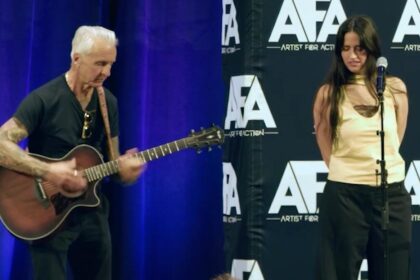 Neil Giraldo e amigos se reúnem para performance de “Come Together” dos Beatles em evento de saúde mental