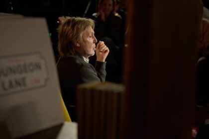 Paul McCartney confirma dueto inédito com Ringo Starr em novo álbum