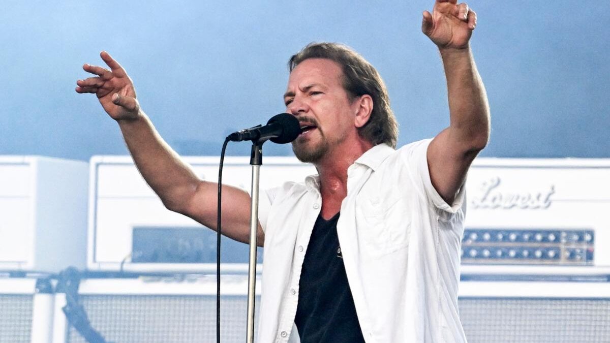 Pearl Jam anuncia primeiro show desde a saída do baterista