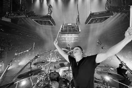 Ray Luzier do Korn revela ter perdido shows por não usar drogas
