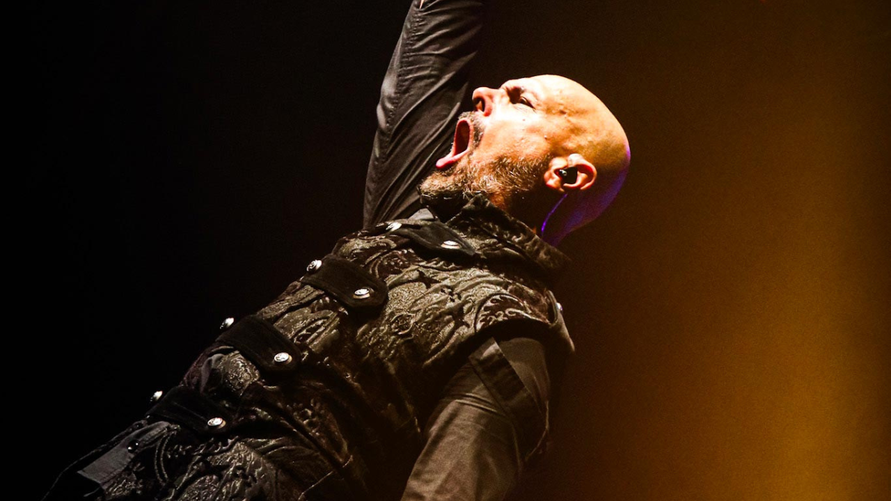 Roy Khan traz turnê “The Black Halo And Beyond” ao Brasil com shows em São Paulo e Porto Alegre