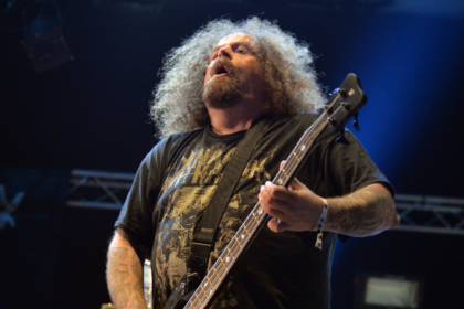 Shane Embury, do Napalm Death, relembra Tomas Lindberg, do At The Gates