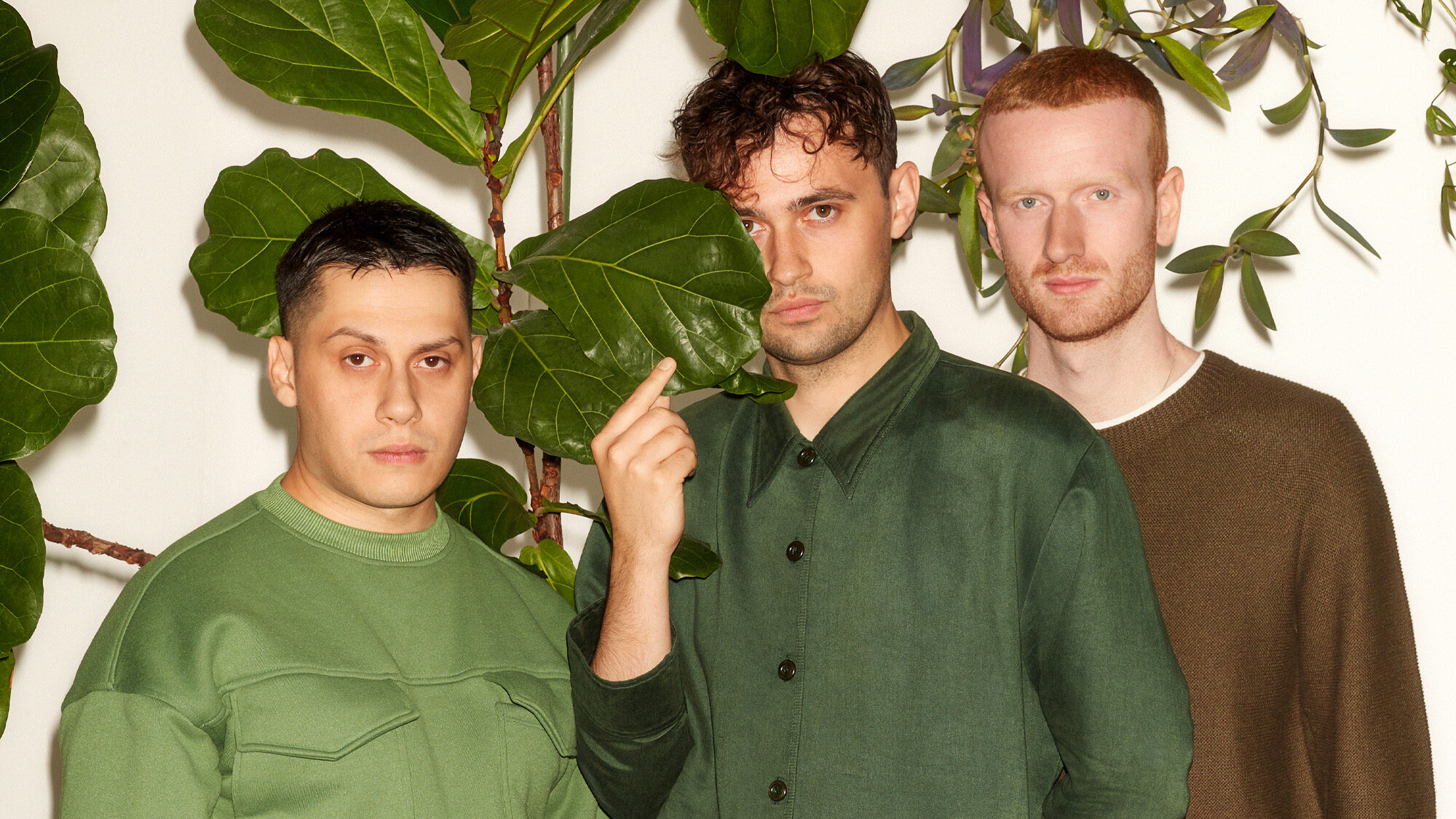 Ebbb lança playlist exclusiva “Ebbb’s Bittersweet Anthems” para The Cover da NME